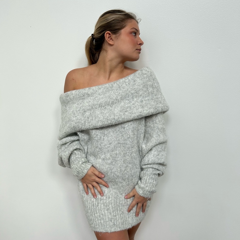 Women's Off-Shoulder Gray Sweater top/dress